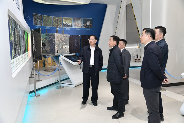 彭華崗、國資、央企、國資委、秘書長、企業改革